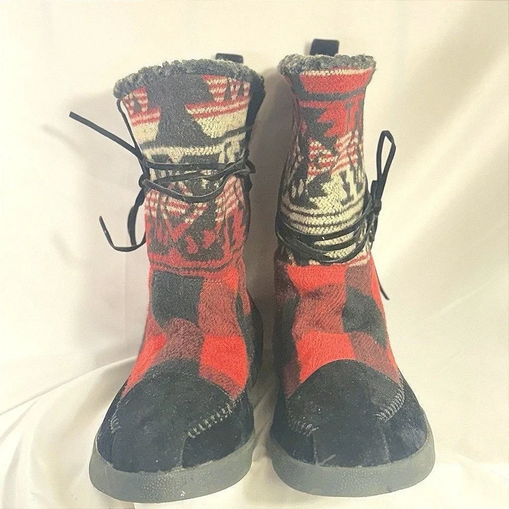 Steve Madden Girl Aztec Suede Moc Boots Womens size 8.5 Buffalo Check Southwest